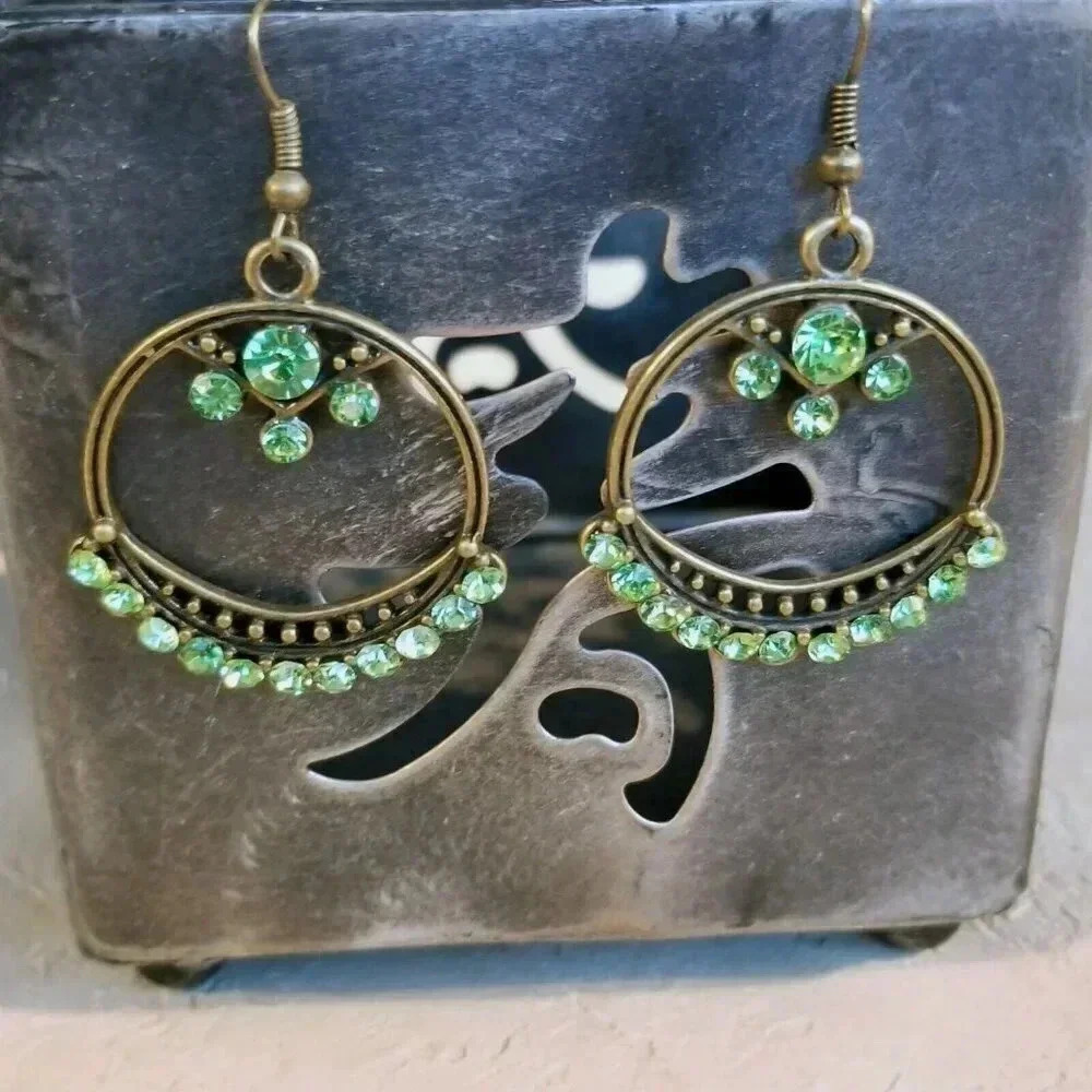 Steampunk Victorian Green Rhinestone Circle Dangle Earrings Antique Brass 29$